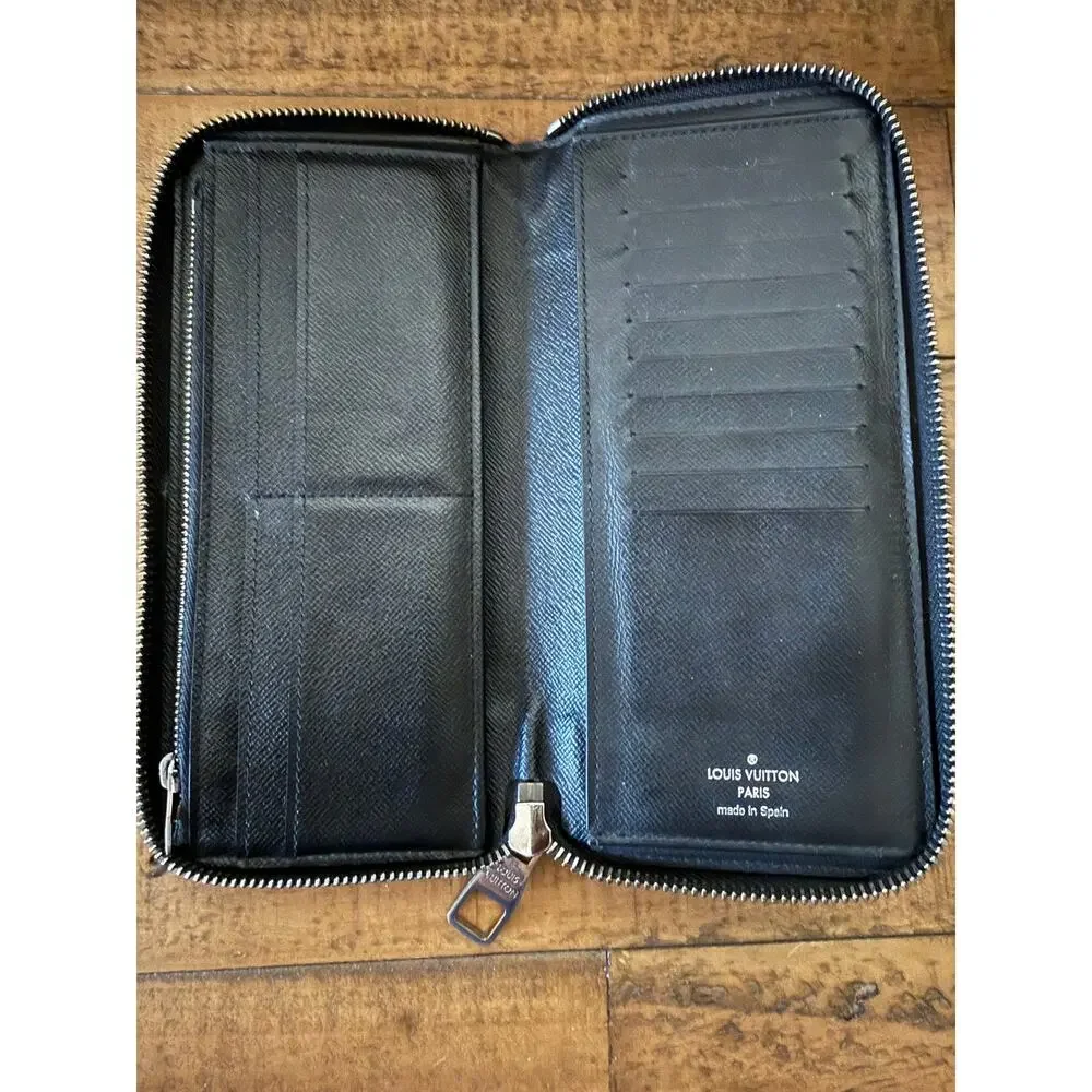 Louis Vuitton Wallet Mens Black Monogram Canvas Long Zip Around Spain Logo